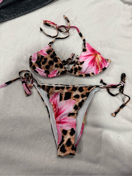 Other - Women’s bikini-new